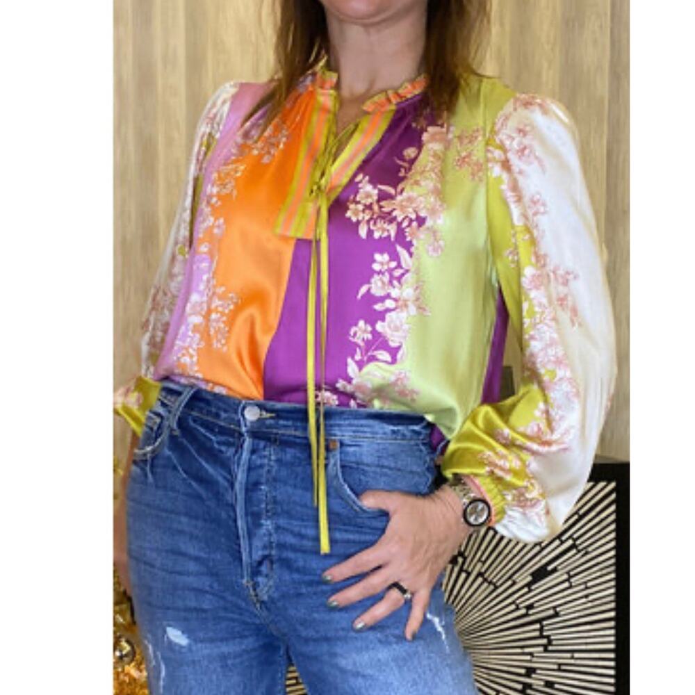 Current Air Anthropologie Floral Boho Silky Blouse Smocked Neck Size XS 2396